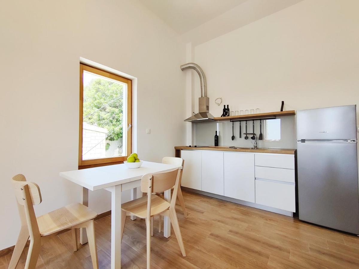 Brand New Apt W Balcony & Perfect Seaview At Center Hvar Town Exterior photo