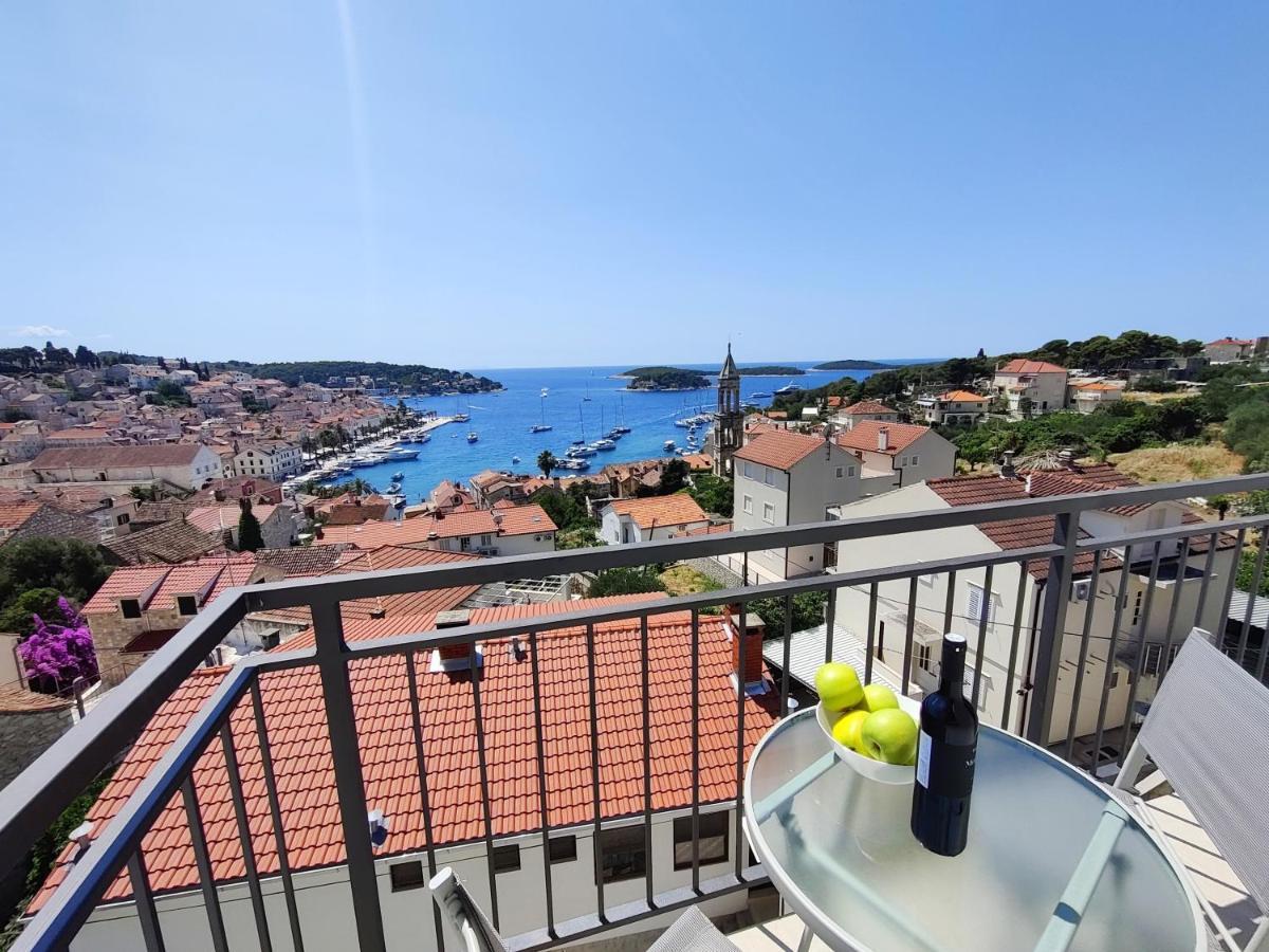Brand New Apt W Balcony & Perfect Seaview At Center Hvar Town Exterior photo