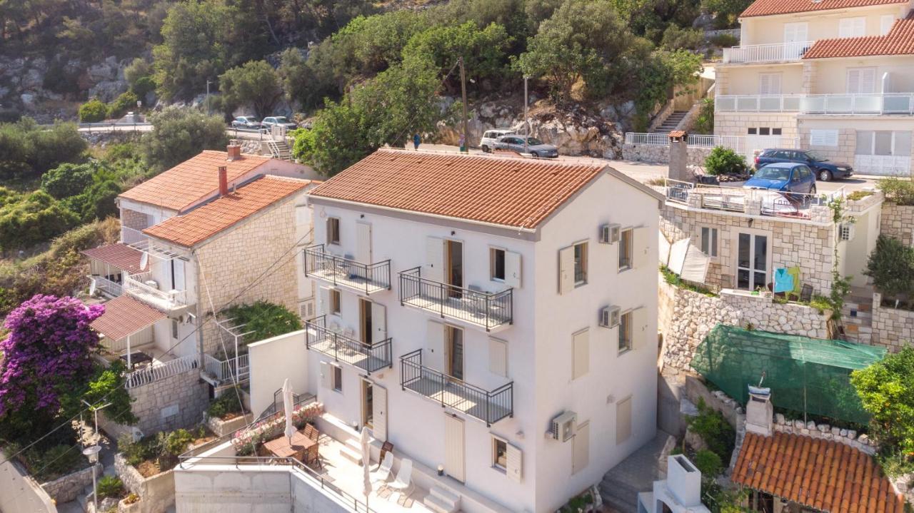 Brand New Apt W Balcony & Perfect Seaview At Center Hvar Town Exterior photo