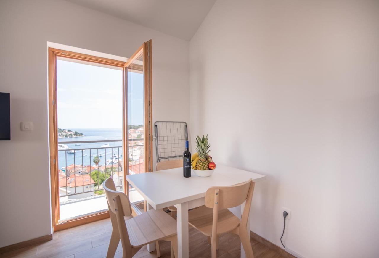 Brand New Apt W Balcony & Perfect Seaview At Center Hvar Town Exterior photo