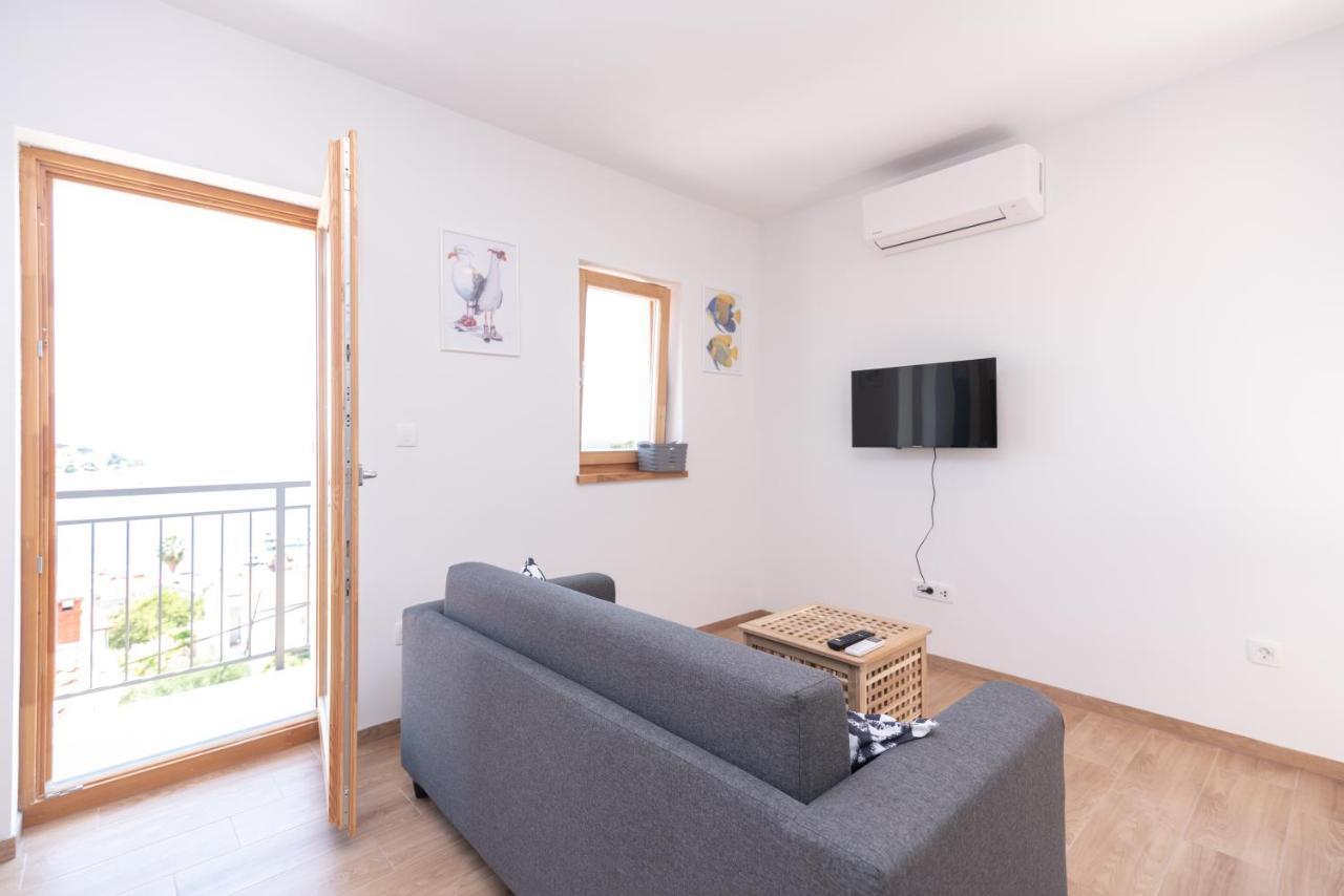 Brand New Apt W Balcony & Perfect Seaview At Center Hvar Town Exterior photo