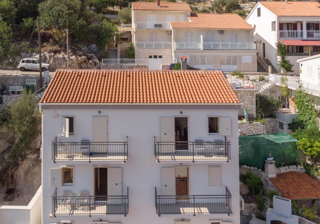 Brand New Apt W Balcony & Perfect Seaview At Center Hvar Town Exterior photo