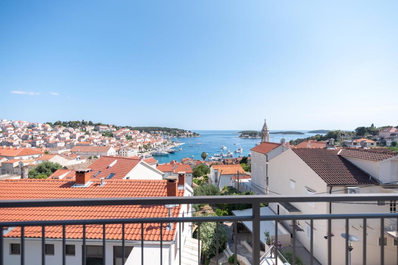 Brand New Apt W Balcony & Perfect Seaview At Center Hvar Town Exterior photo